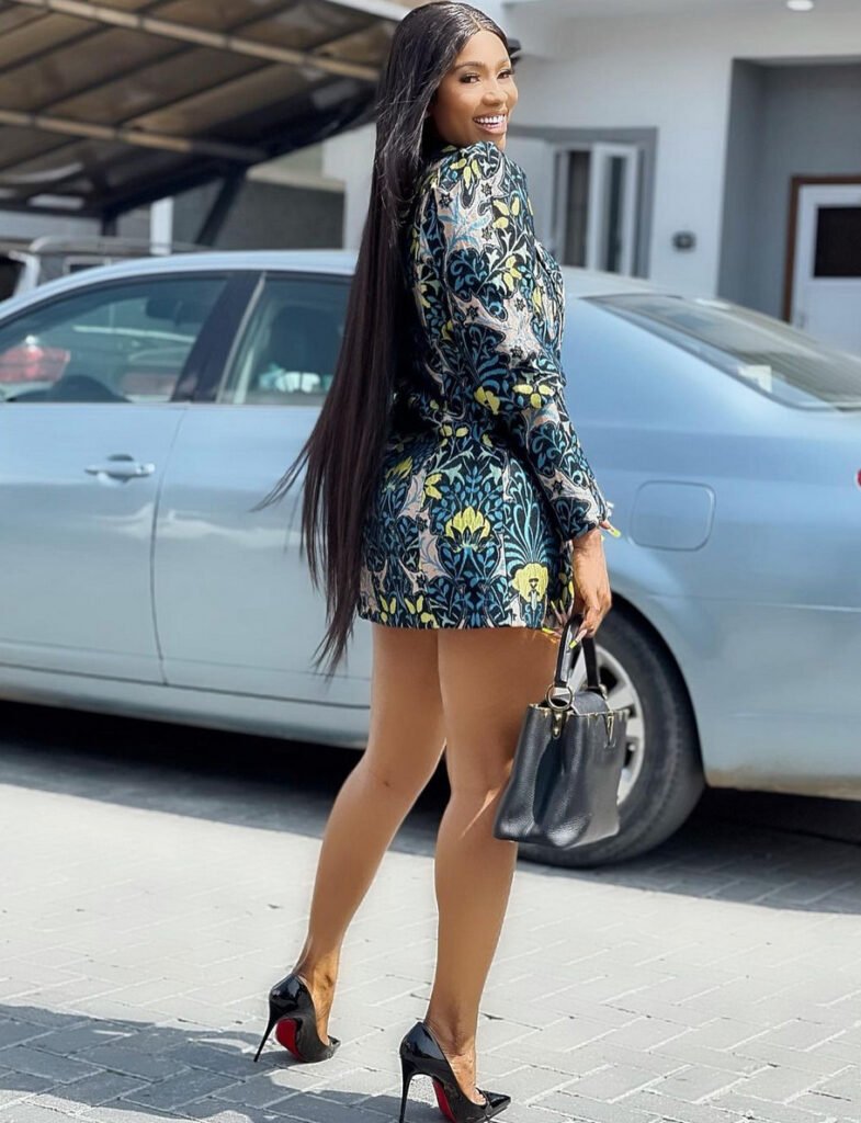 BBNaija: Ike Onyema’s Mercy Eke Flaunts Her Curves In A Blue Short Hot Photos