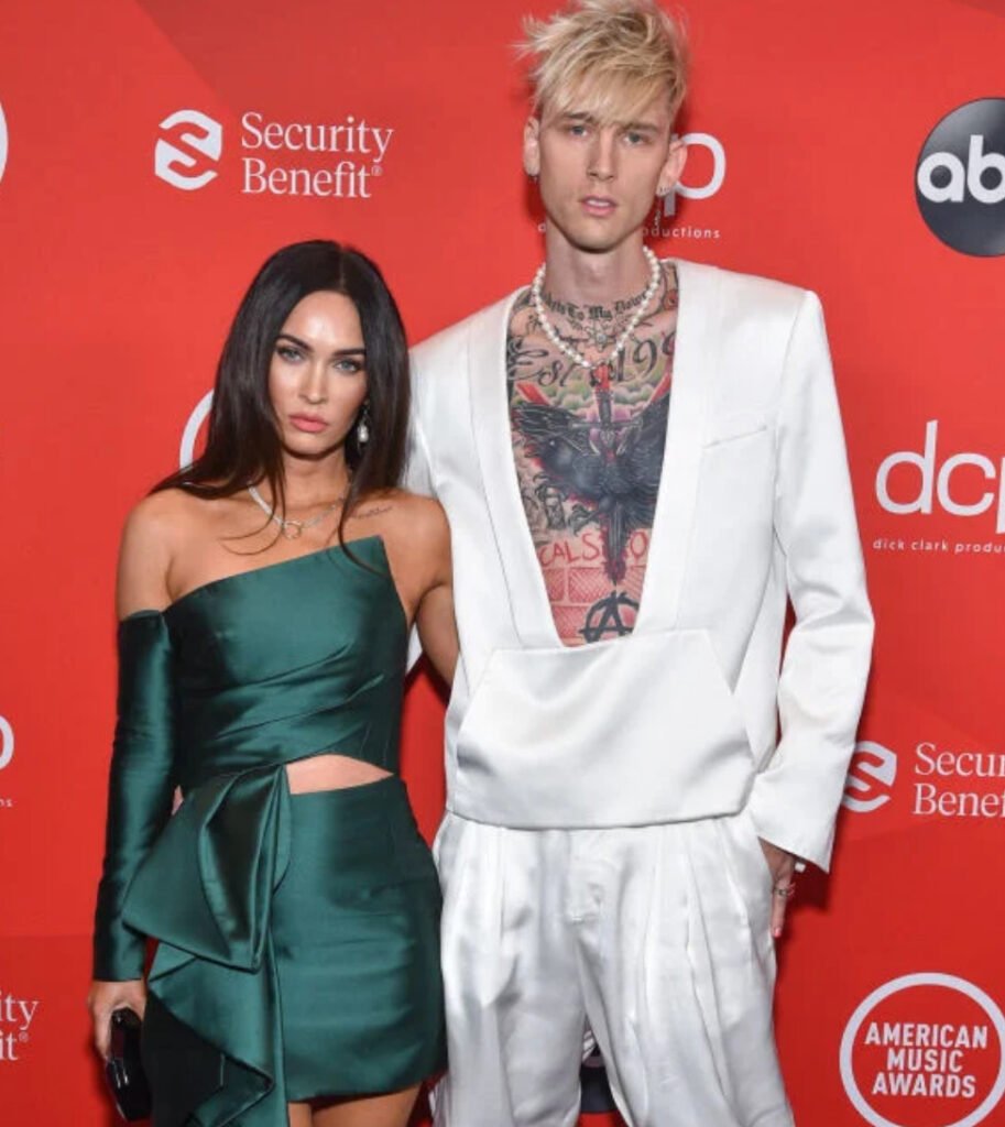 Who is Machine Gun Kelly in a relationship with? cheat on ...