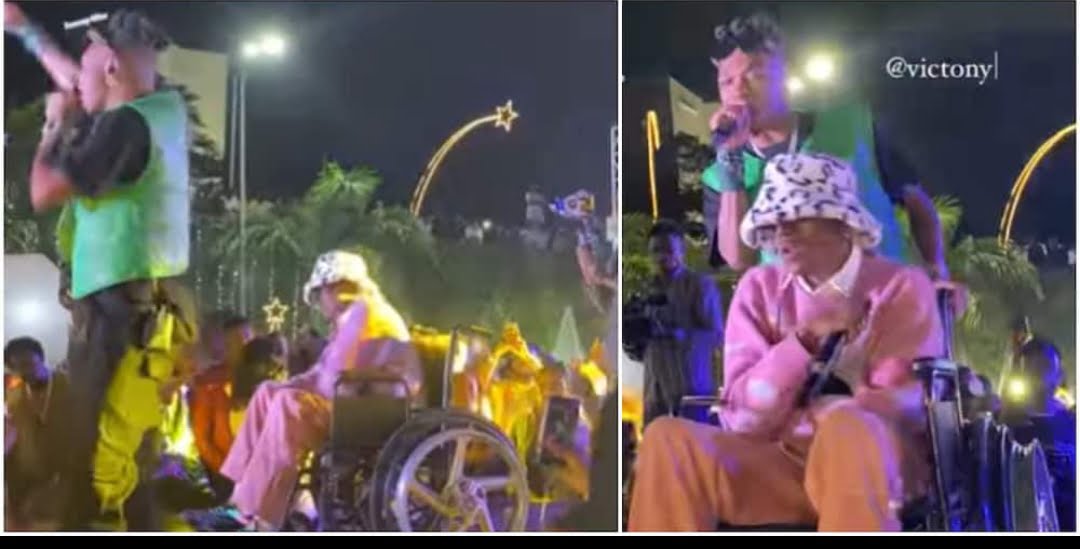 Just like Davido: Reactions as Mayorkun pushes Victony in wheelchair on stage